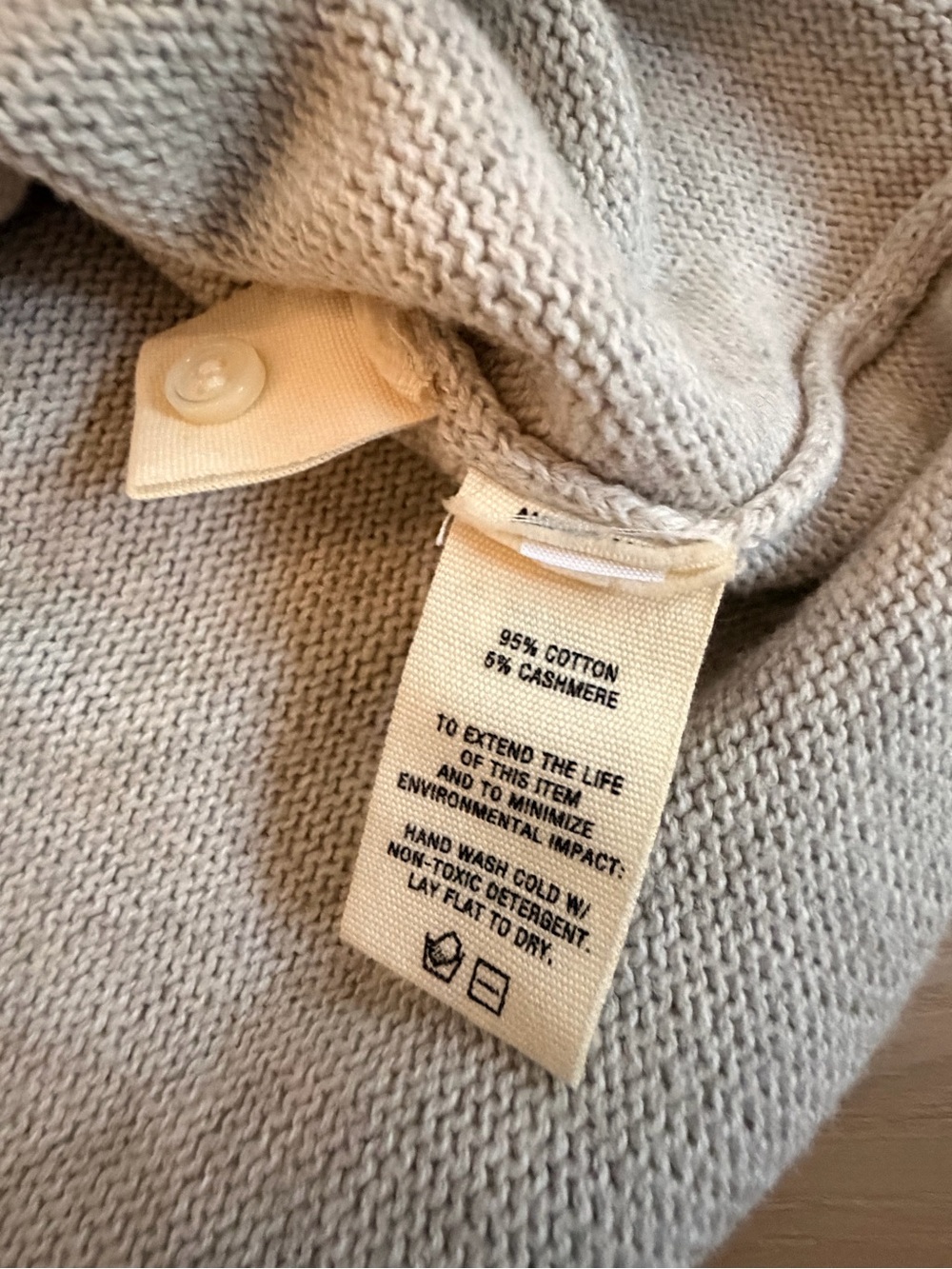 Alex Mill Taylor Cardigan in Cotton Cashmere - Picture 11 of 11